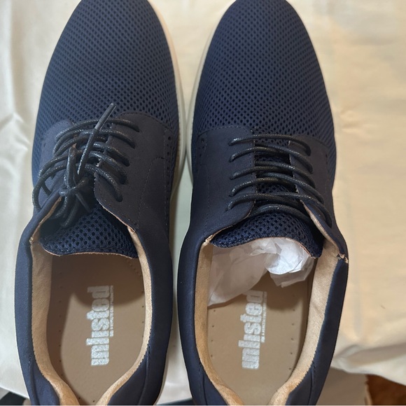 Kenneth Cole Reaction Men\'s Navy Oxfords main image 14